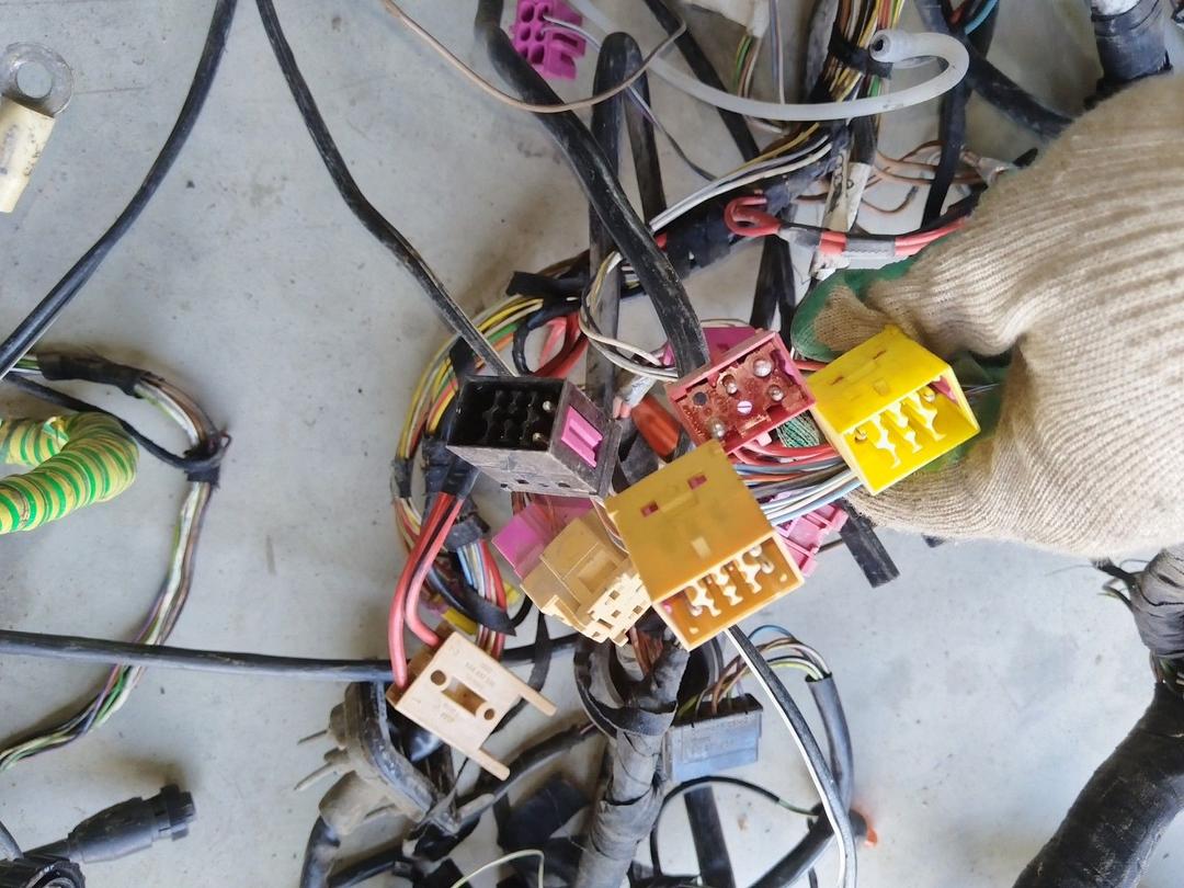 Проводка C2G3QW Audi A4 - Фото 30