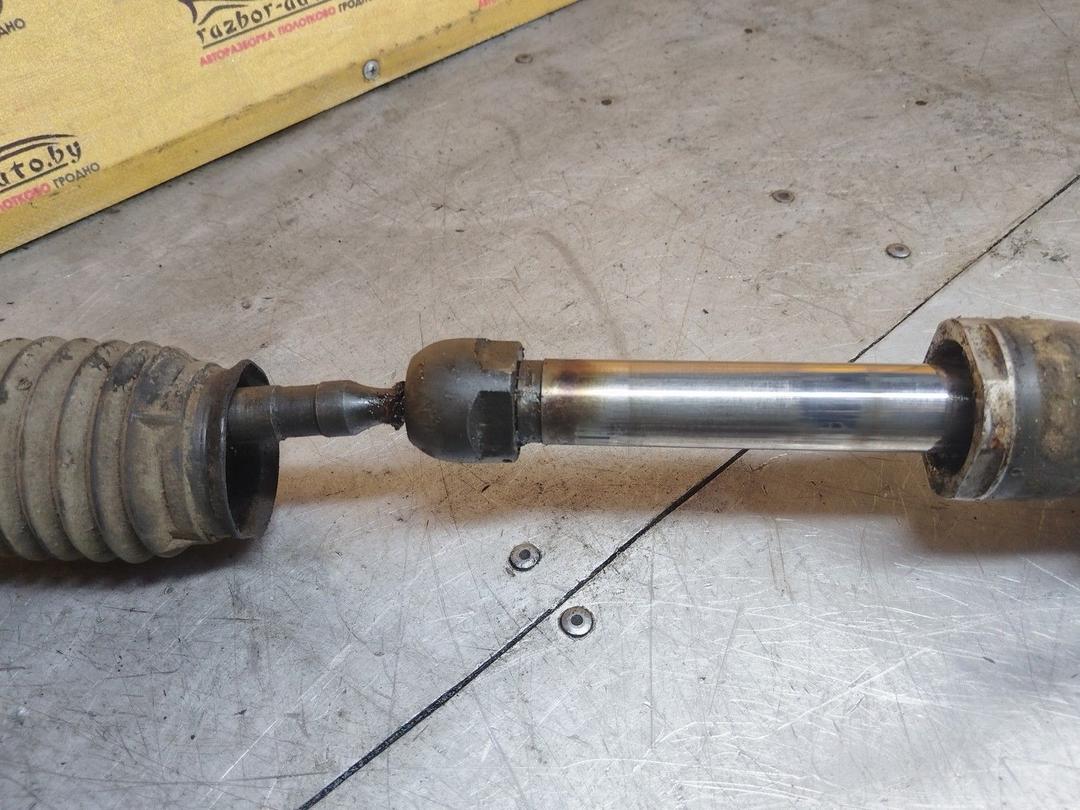 Рулевая рейка E9TQ07 Mazda 626 - Фото 4