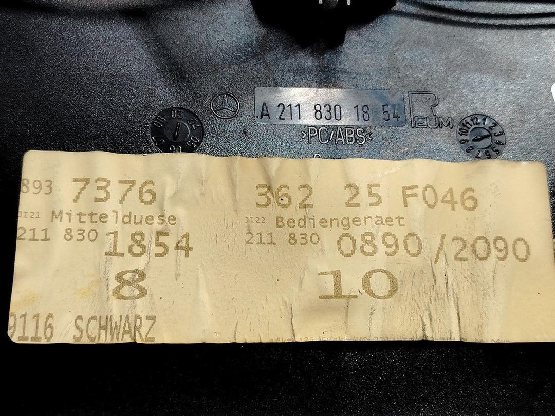 Дефлектор обдува салона BE5U0Q Mercedes E W211 - Фото 6