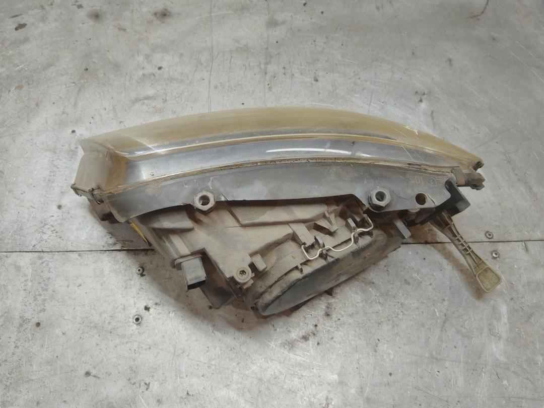 Фара правая 1QN6ZT Seat Alhambra купить