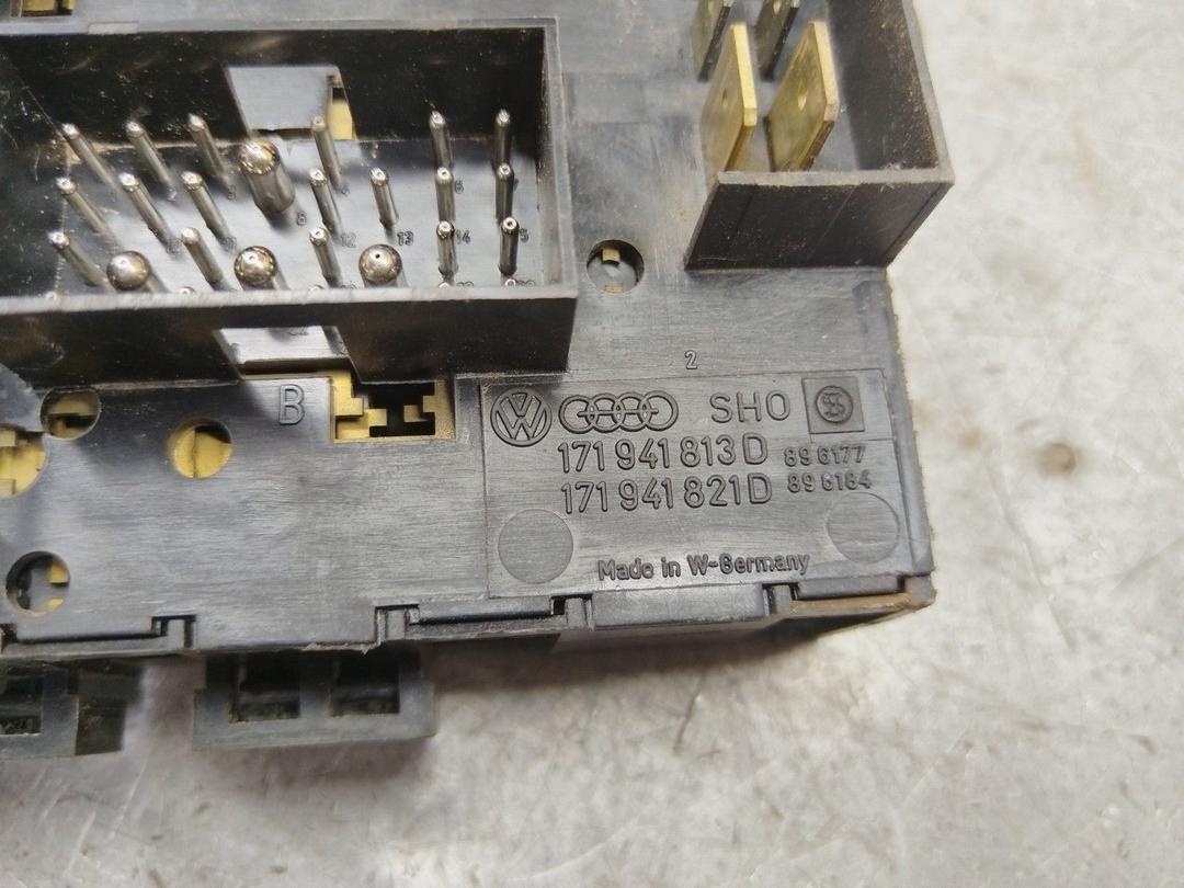 Блок предохранителей GSW728 Volkswagen Jetta купить с доставкой