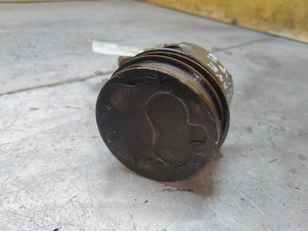 Поршень U4H457 Renault Megane купить