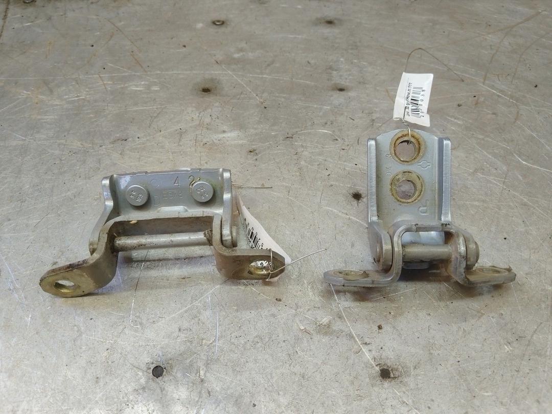 Петля двери задней правой HDUB9D Nissan Primera купить