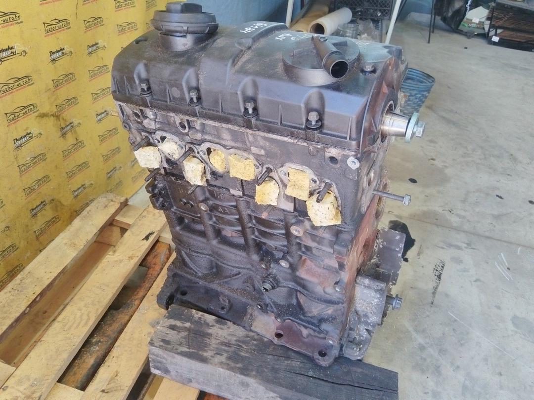 Двигатель T2XJSB Audi A4 купить в магазине запчастей бу