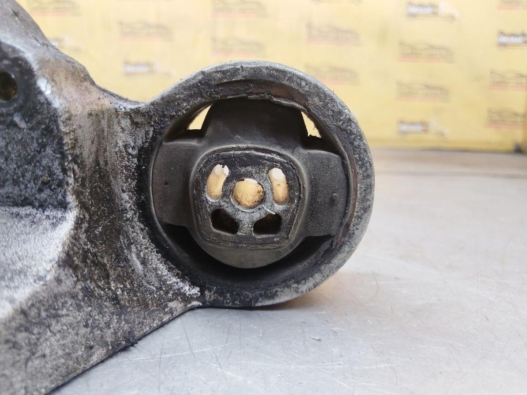 Кронштейн полуоси GHBRH9 Peugeot 406 - Фото 2