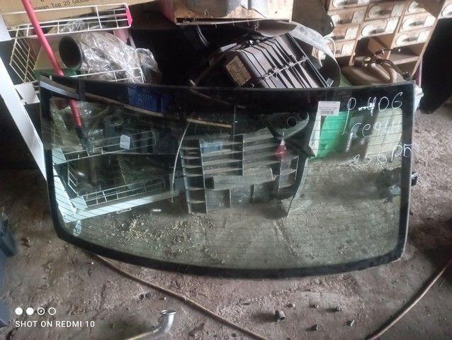 Стекло заднее L5GR32 Peugeot 406