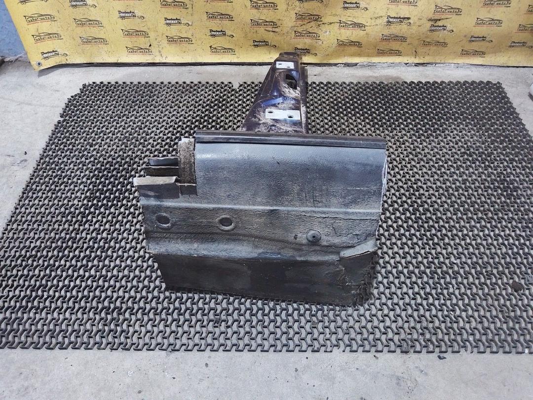 Стойка кузовная центральная левая 5C6IIS Audi A4 undefined