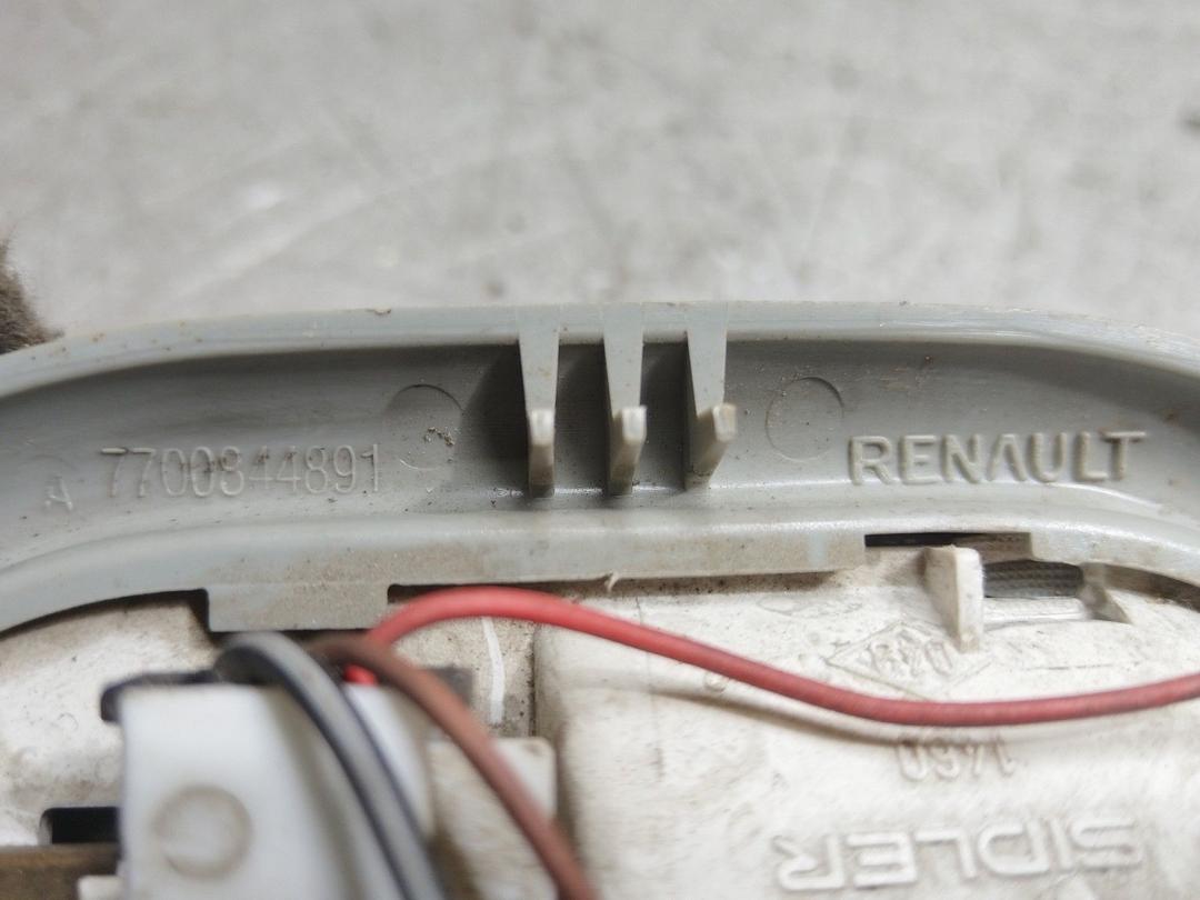 Фонарь салона (плафон) 5M74IN Renault Laguna купить в магазине запчастей бу