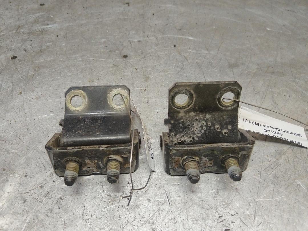 Петля крышки багажника 46GWUC Mitsubishi Carisma - Фото 2