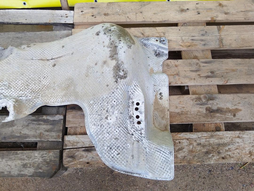 Тепловой экран глушителя 3LKX84 Volkswagen Passat undefined