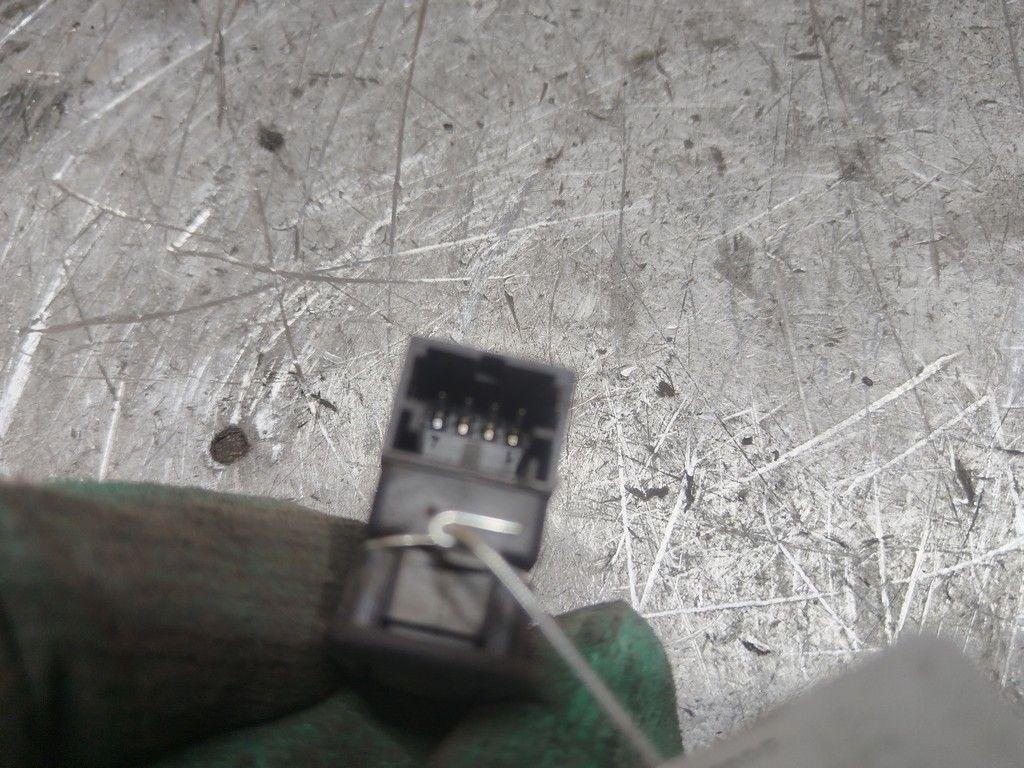 Кнопка сигнализации K51MXY Volkswagen Jetta - Фото 4