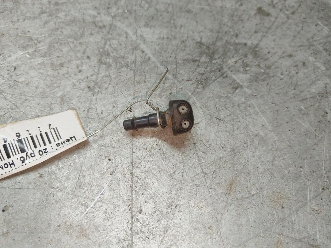 Форсунка омывателя AVUJH5 Mitsubishi Carisma купить