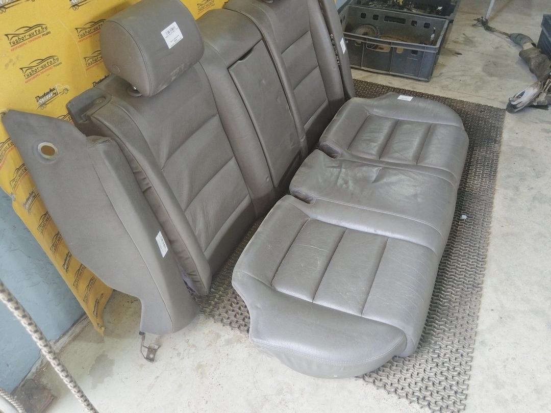 Салон (комплект сидений) J3DRB1 Audi A4 купить в магазине запчастей бу