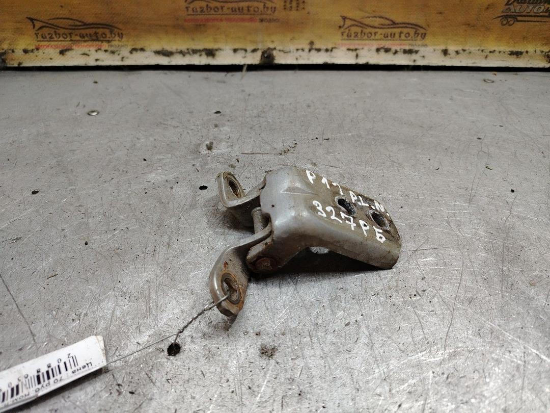 Петля двери передней левой 1FBICA Nissan Primera - Фото 1