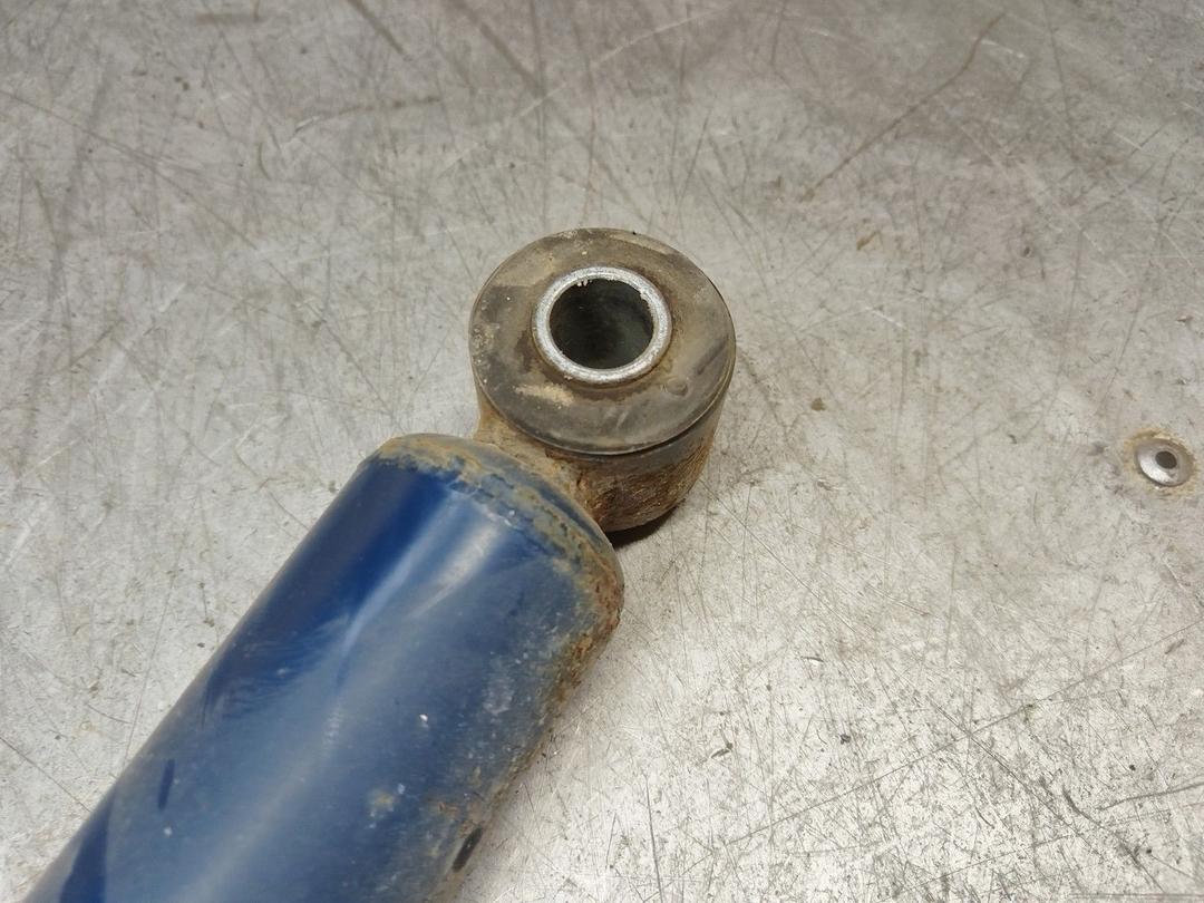 Амортизатор задний правый V9RP9Q Opel Astra - Фото 3