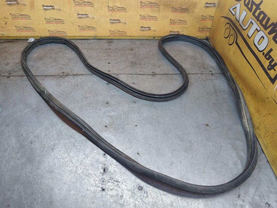 Уплотнитель двери передней левой TVCCOT Peugeot Partner