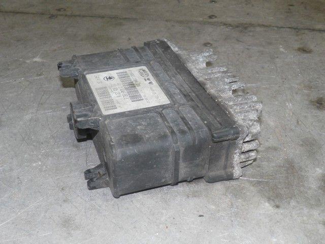 Блок управления двигателем NVZ0J9 Skoda Felicia купить на авторазборке