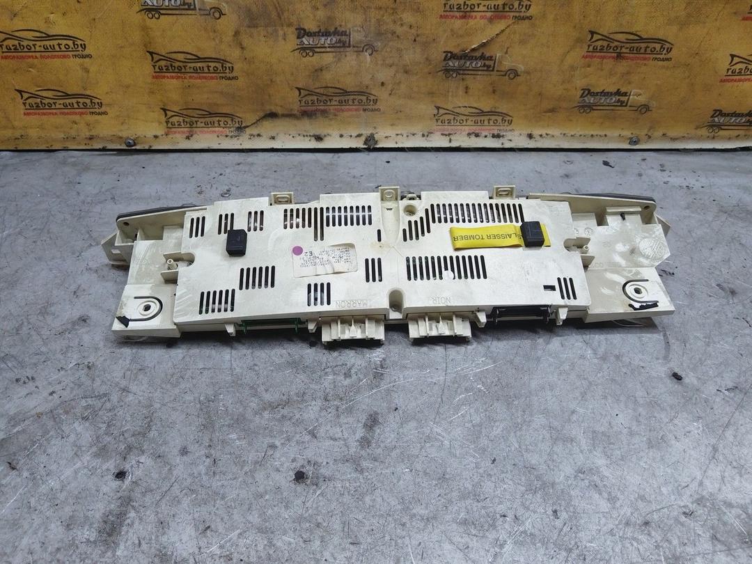 Щиток приборов (приборная панель) 27IROO Renault Espace купить