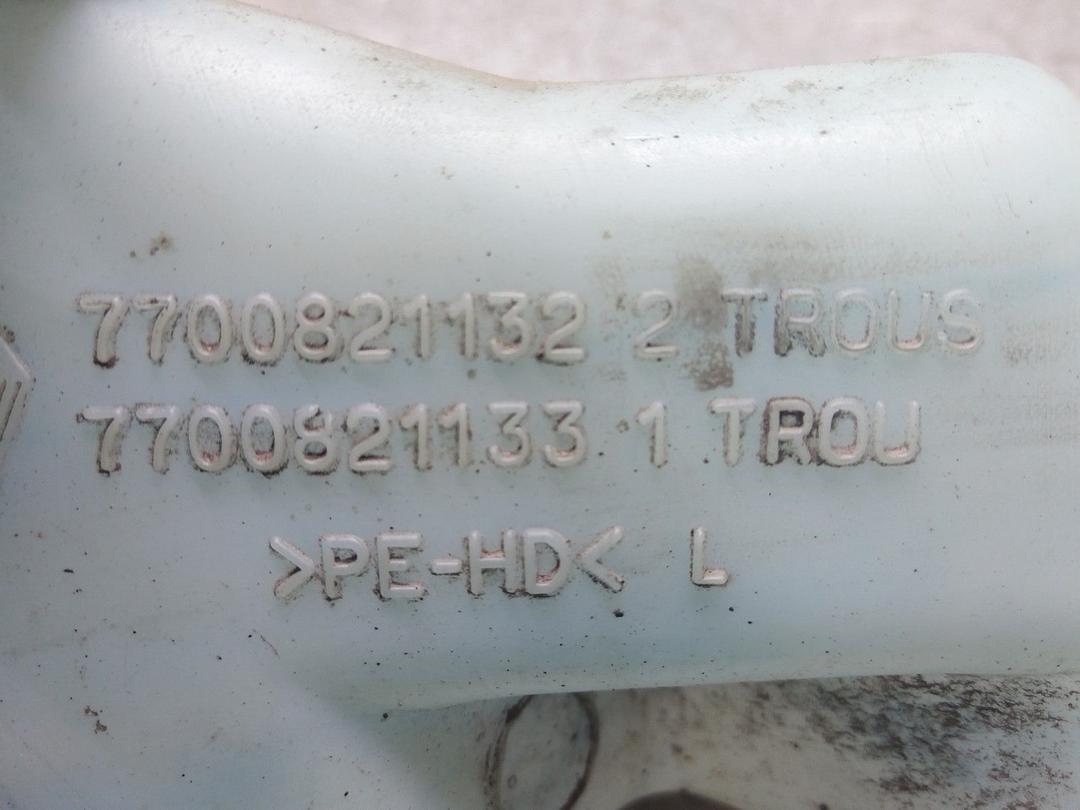 Бачок омывателя 286C57 Renault Laguna купить на авторазборке