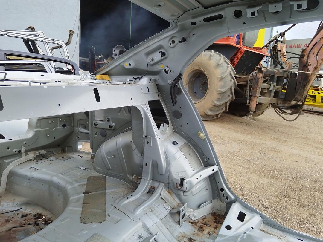 Крыло заднее левое 717YVU Saab 9-3 undefined