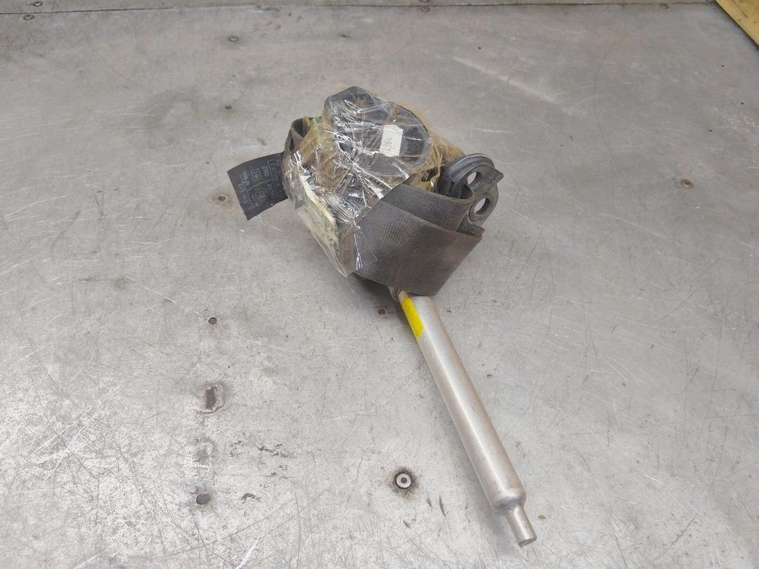 Ремень безопасности передний правый 67IW7K Audi A4 купить с доставкой