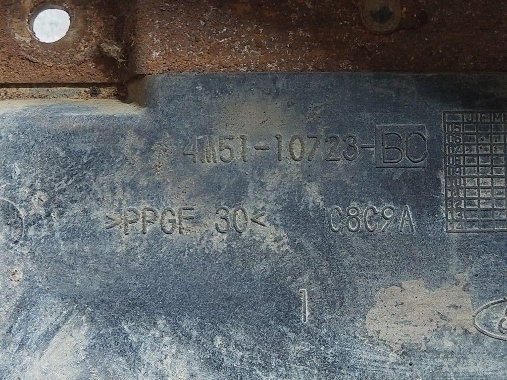 Полка аккумулятора WOW9QH Ford Focus - Фото 6