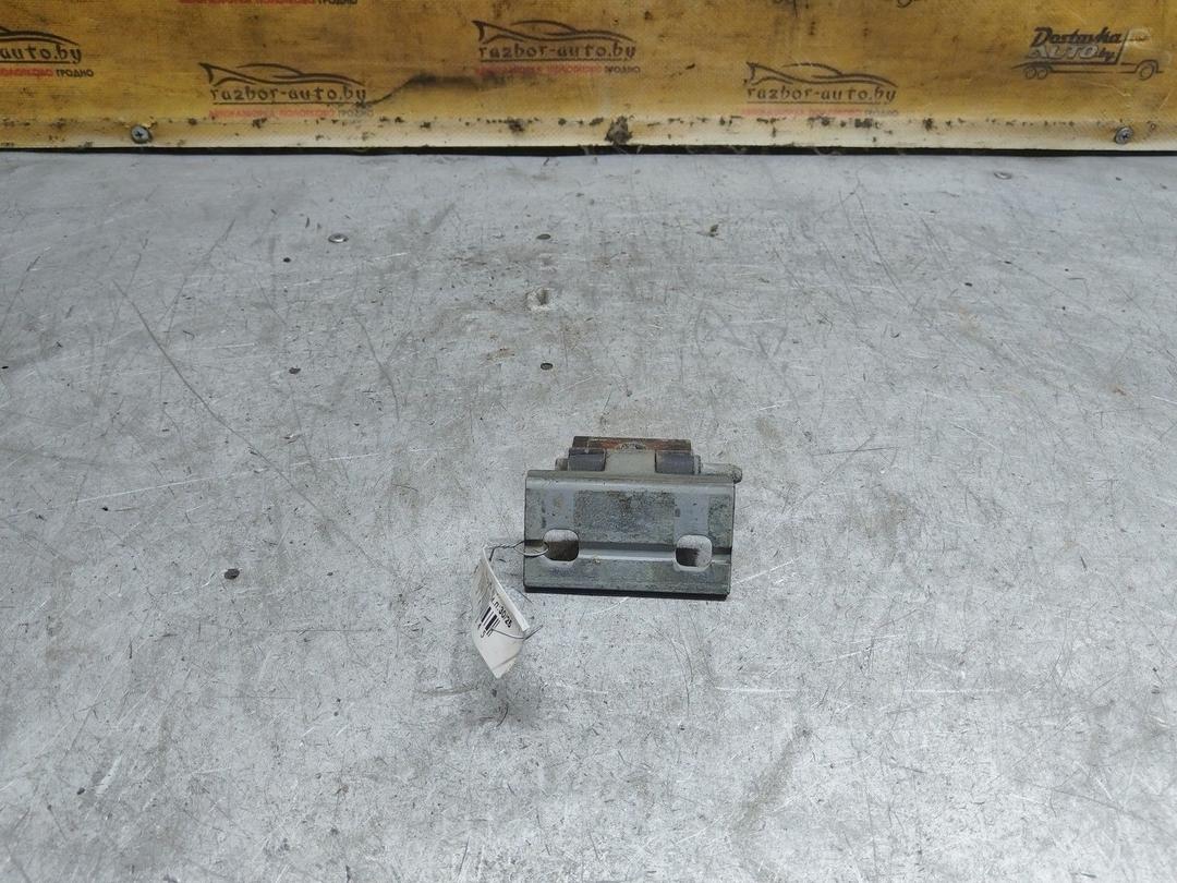 Петля двери задней правой GEECVR Volvo S60 купить с доставкой