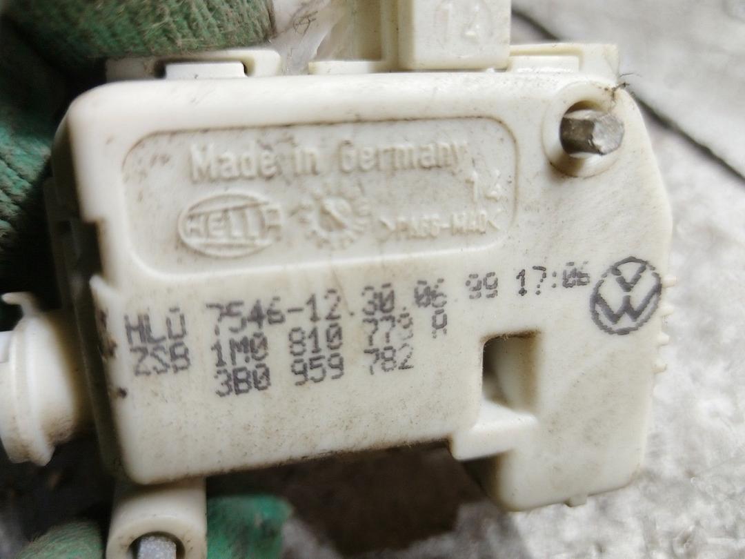 Активатор замка крышки топливного бака ZUGJRO Seat Toledo купить в магазине запчастей бу