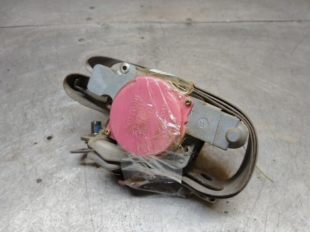 Ремень безопасности передний правый 0BGOTV Mazda Premacy - Фото 1