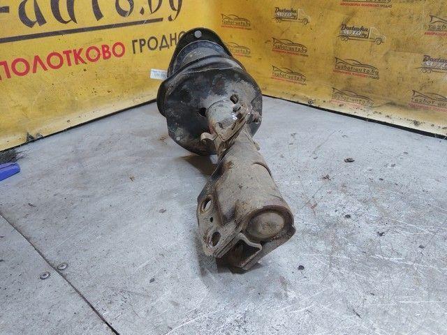 Амортизатор передний правый JZW6KC Toyota Corolla Verso купить с доставкой