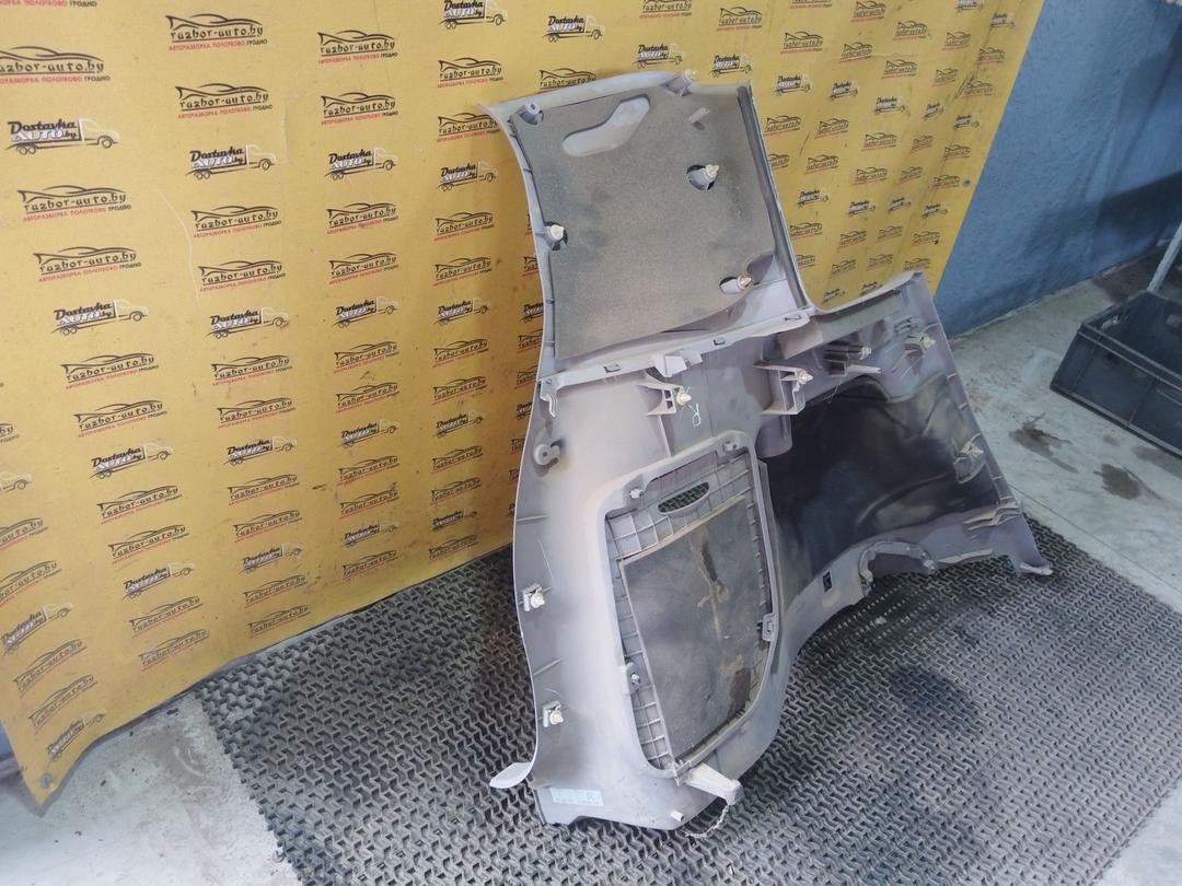 Обшивка багажника QH818V Mazda Premacy купить
