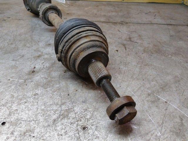 Полуось передняя левая (приводной вал, ШРУС) V9PRE9 Volkswagen Passat купить в магазине запчастей бу