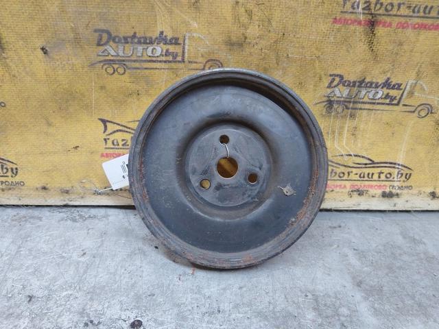 Шкив помпы 7RY6Y1 Mazda 323