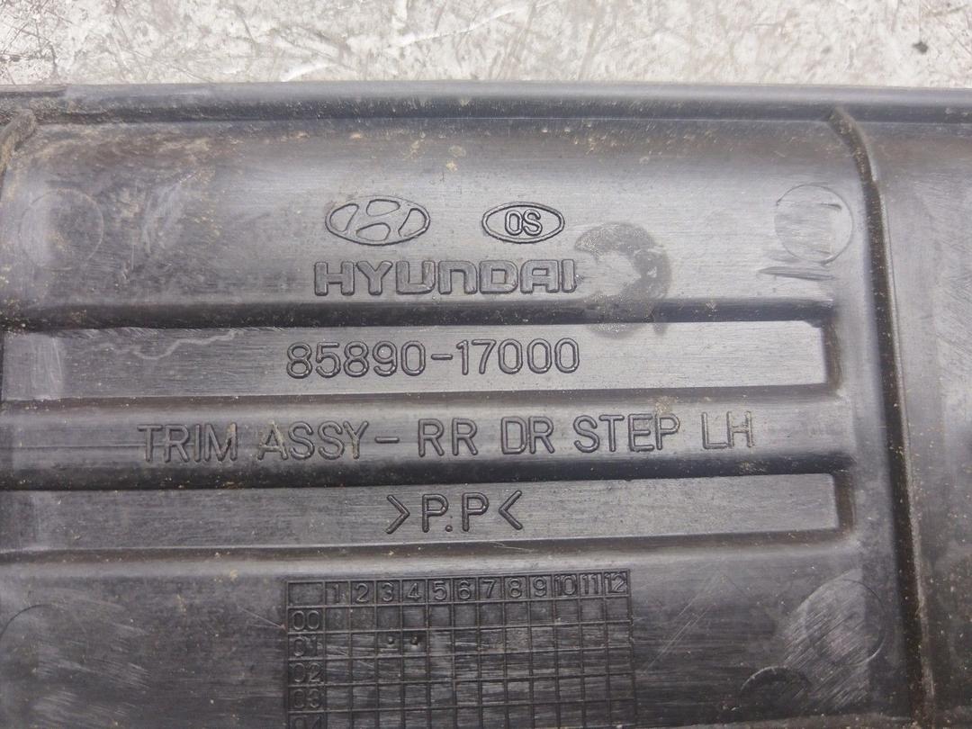 Накладка на порог L8662V Hyundai Matrix купить с доставкой
