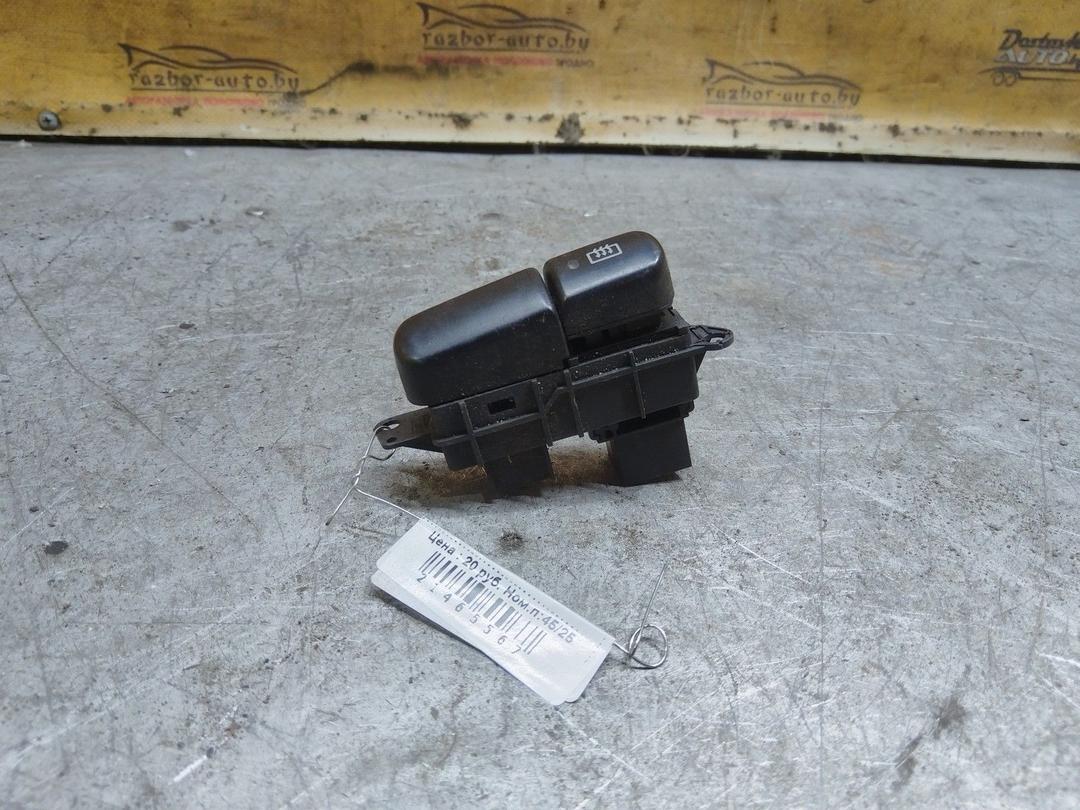 Кнопка подогрева заднего стекла E0CSC5 Mitsubishi Carisma купить в магазине запчастей бу