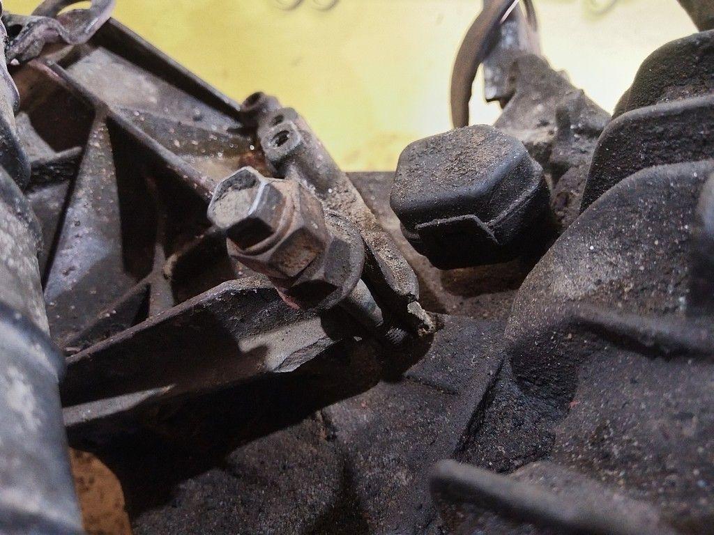 КПП механическая (МКПП) 5-ступенчатая X86F2Y Renault Espace - Фото 9