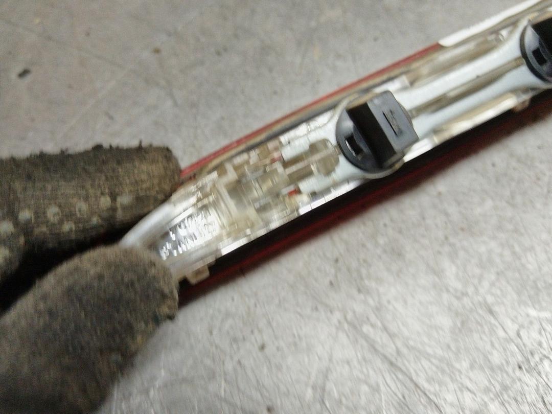 Стоп-сигнал KHVMXQ Mazda Premacy - Фото 3