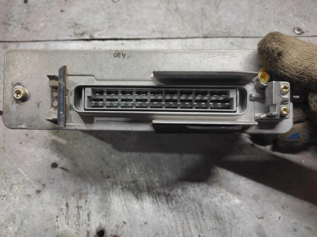 Блок управления ABS TNRMC7 Audi 80 купить с доставкой