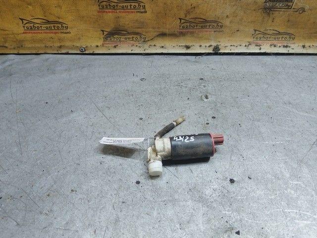 Насос (моторчик) омывателя стекла R28JCE Toyota Avensis