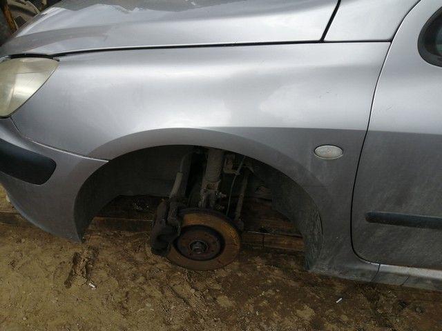 Крыло переднее левое KG7CTN Peugeot 307