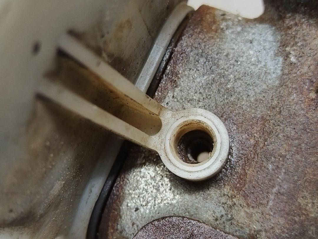 Цилиндр тормозной главный MGY5UO Volkswagen Passat купить с доставкой