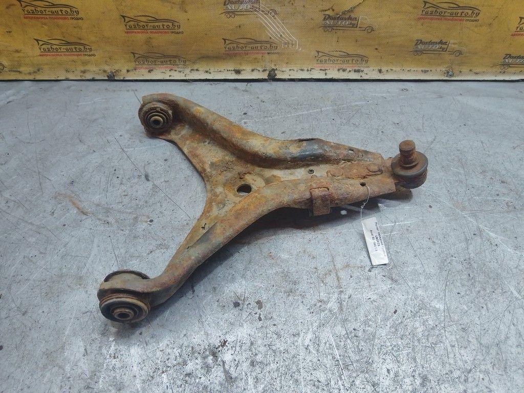 Рычаг передний правый U9OKZS Audi 80 - Фото 1