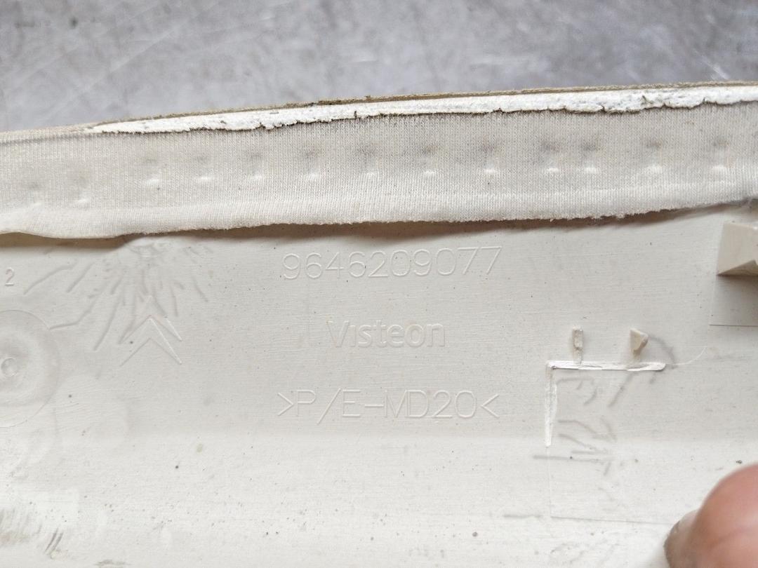 Обшивка стойки передней правой F8DWPE Citroen C4 купить с доставкой