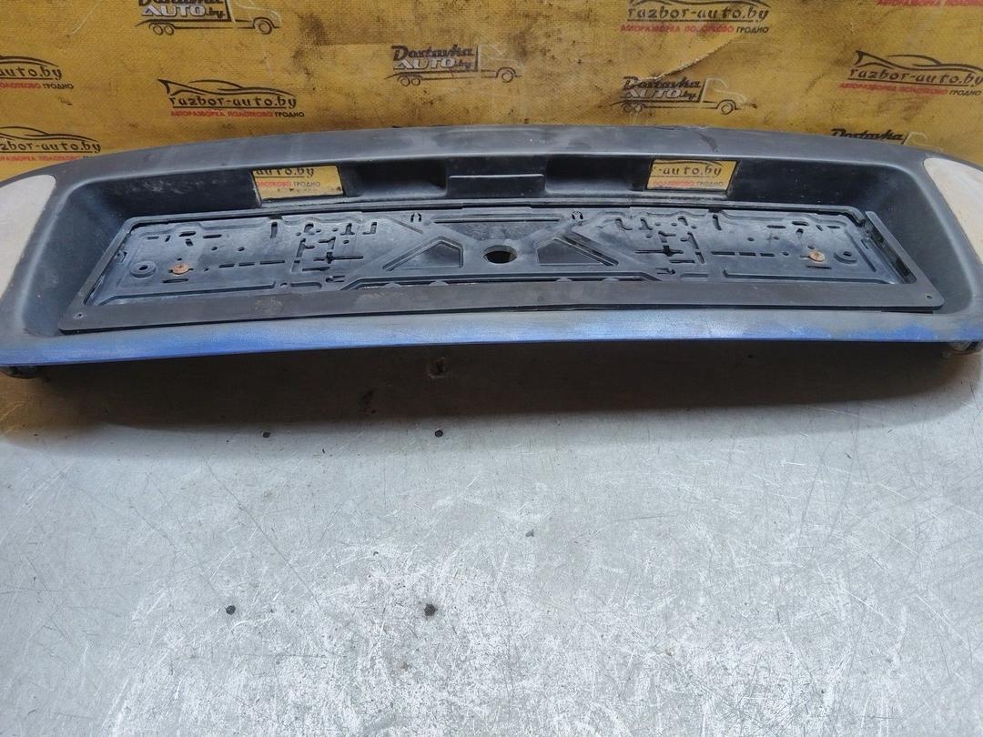 Накладка подсветки номера LF14ER Renault Scenic купить с доставкой