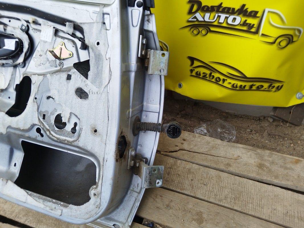 Петля двери задней левой 4610W4 Peugeot 406 купить с доставкой