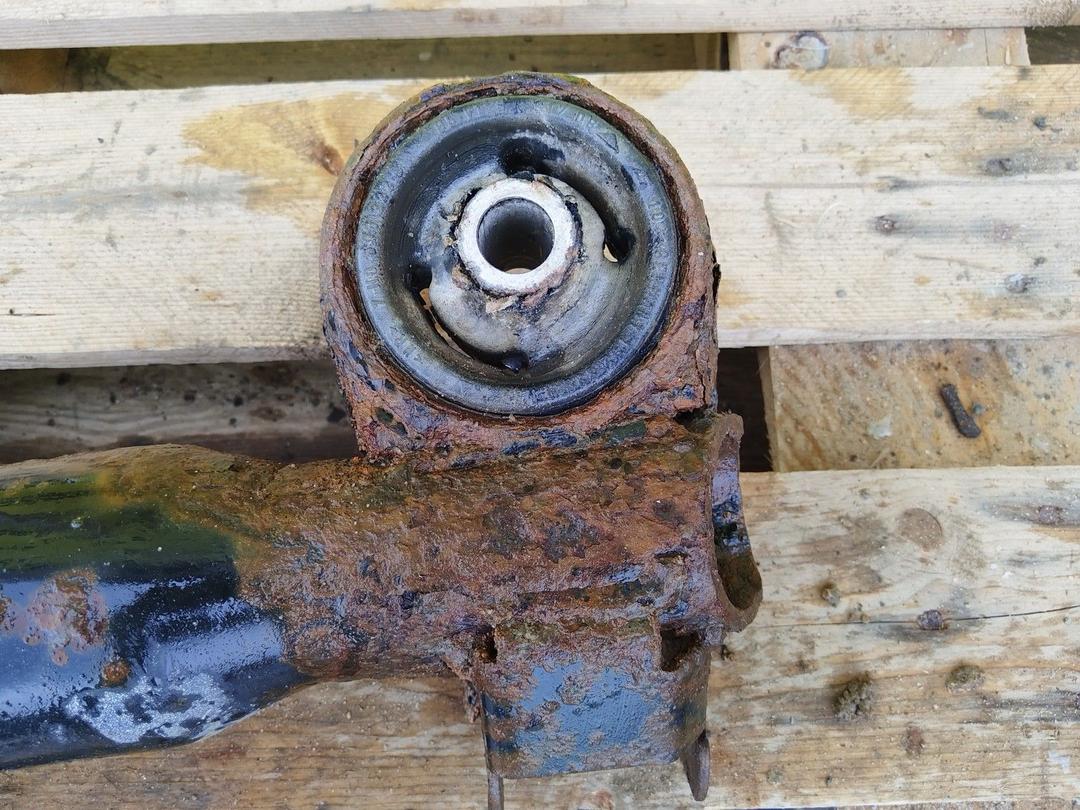 Балка подвески задняя 9RKIOV Ford Galaxy undefined