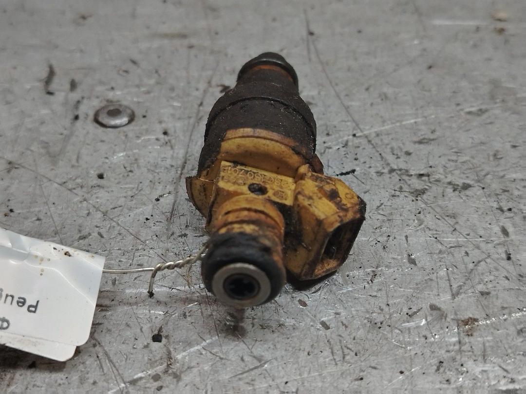 Форсунка 8KV0CU Peugeot 806 - Фото 2