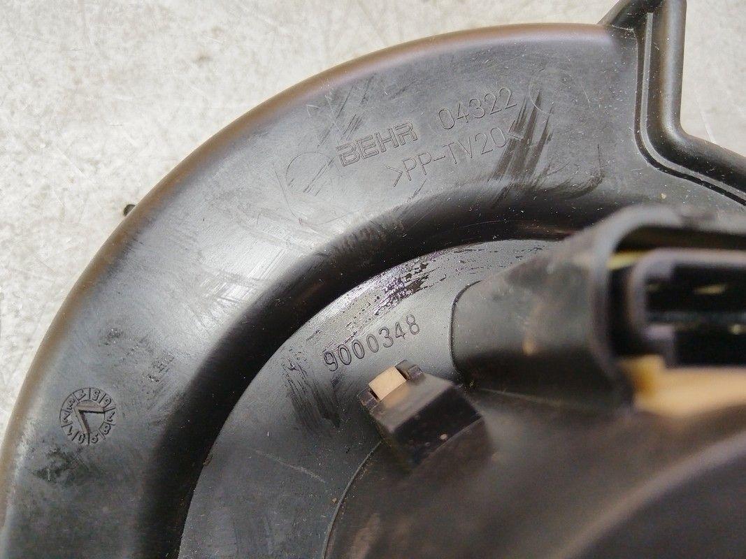 Моторчик печки 1O4JFT Opel Astra купить с доставкой