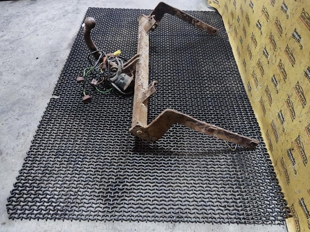 Прицепное устройство (фаркоп) I83UMF Peugeot 406 - Фото 4