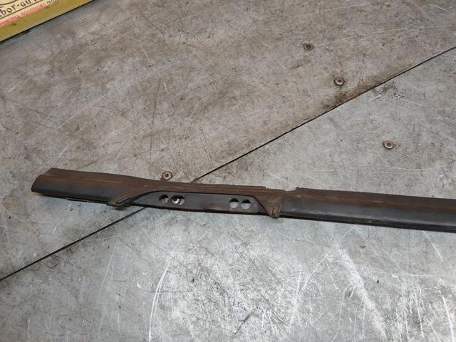 Молдинг стекла двери передней левой наружный L03DNC Citroen C8 купить